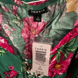 Torrid very cute top